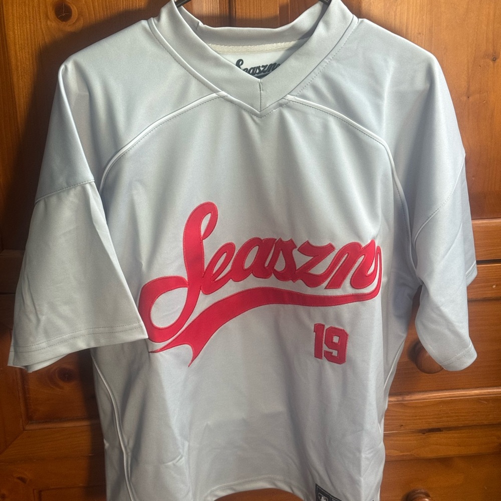 Gray and Red Seazn Jersey